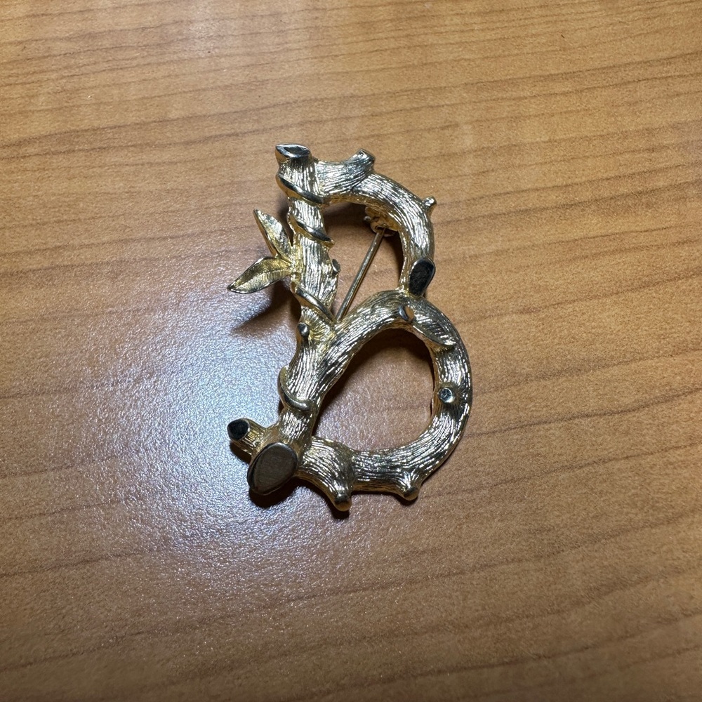 Vintage Initial B Brooch